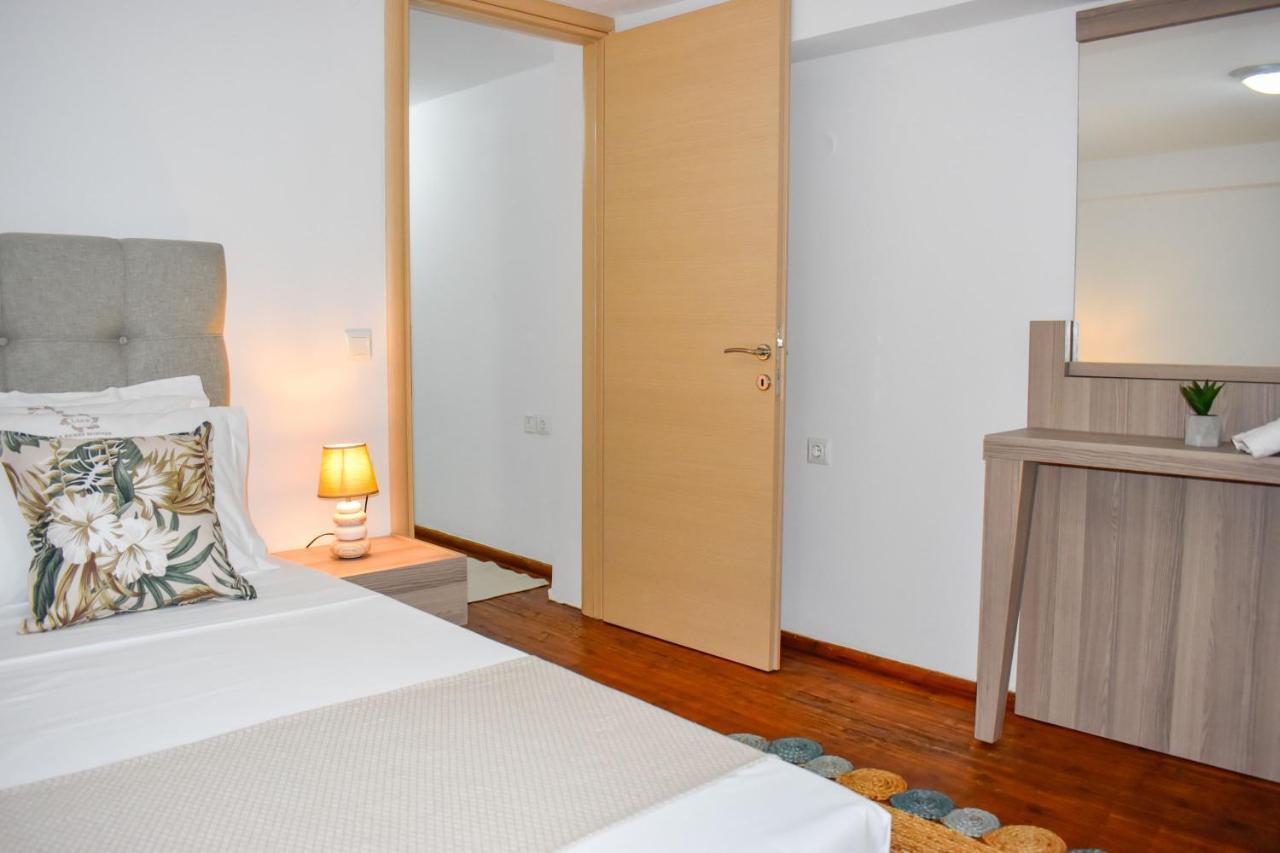 La Maison Plakes 3 Bdr Apt Скіатос Екстер'єр фото