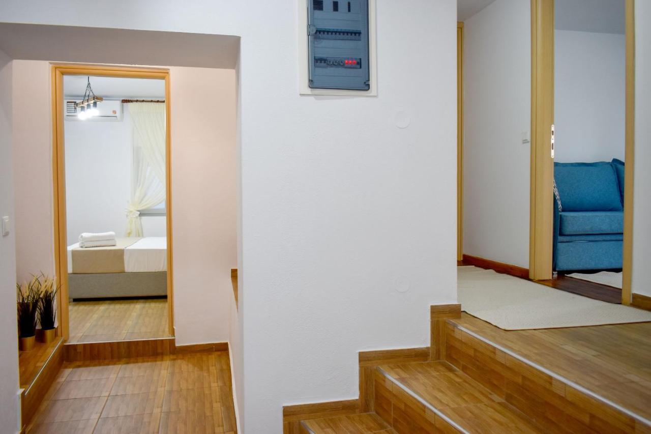 La Maison Plakes 3 Bdr Apt Скіатос Екстер'єр фото